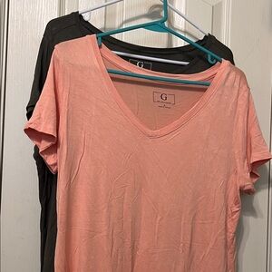 Two eco luxe tee shirts by G by Giuliana in M/Peach and L/dark olive.